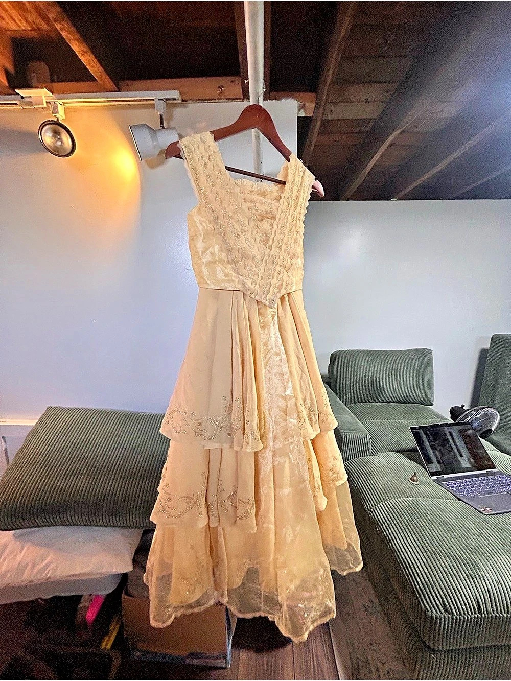 Disney Girls Size 10/12 Formal Dress Cream
